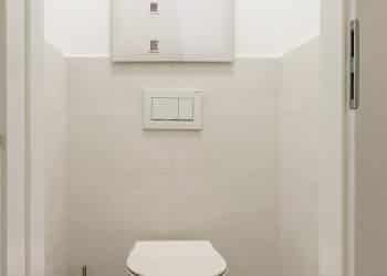 (13) home-staging-toalety-po-rekonstrukcii-od-HomeBrand