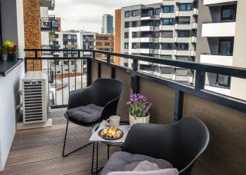 16-home-staging-2-izboveho-bytu-balkon-HomeBrand